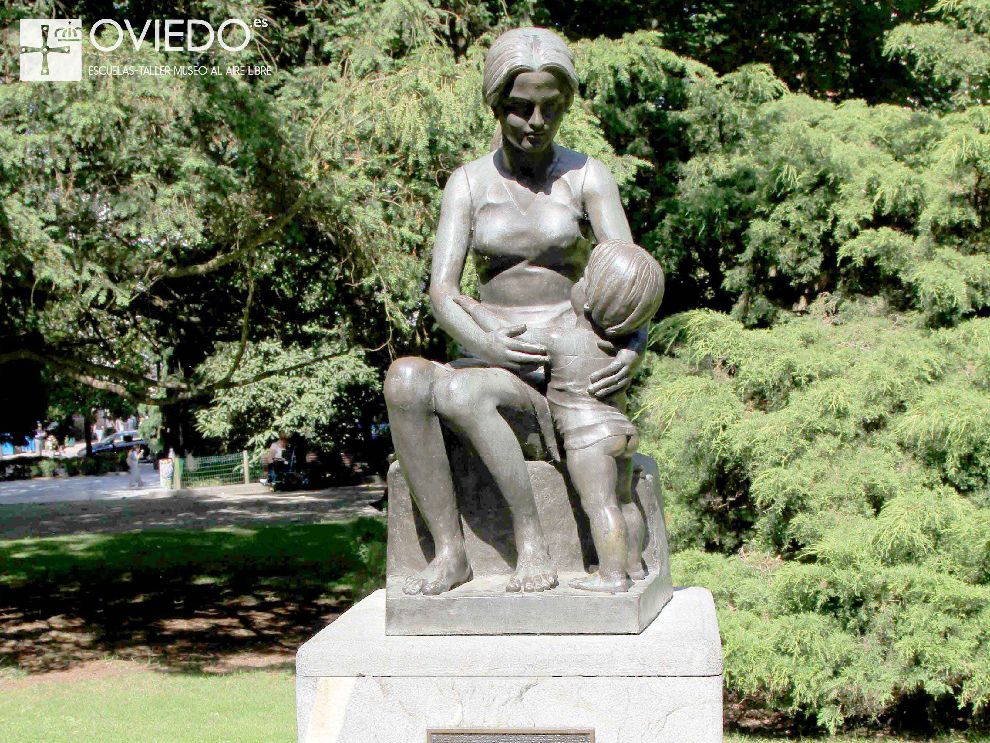 Escultura Maternidad